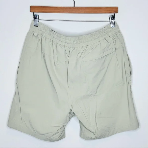 Lululemon Activewear Shorts Size XL Light Cream Khaki 7" Inseam Men's - Picture 6 of 13